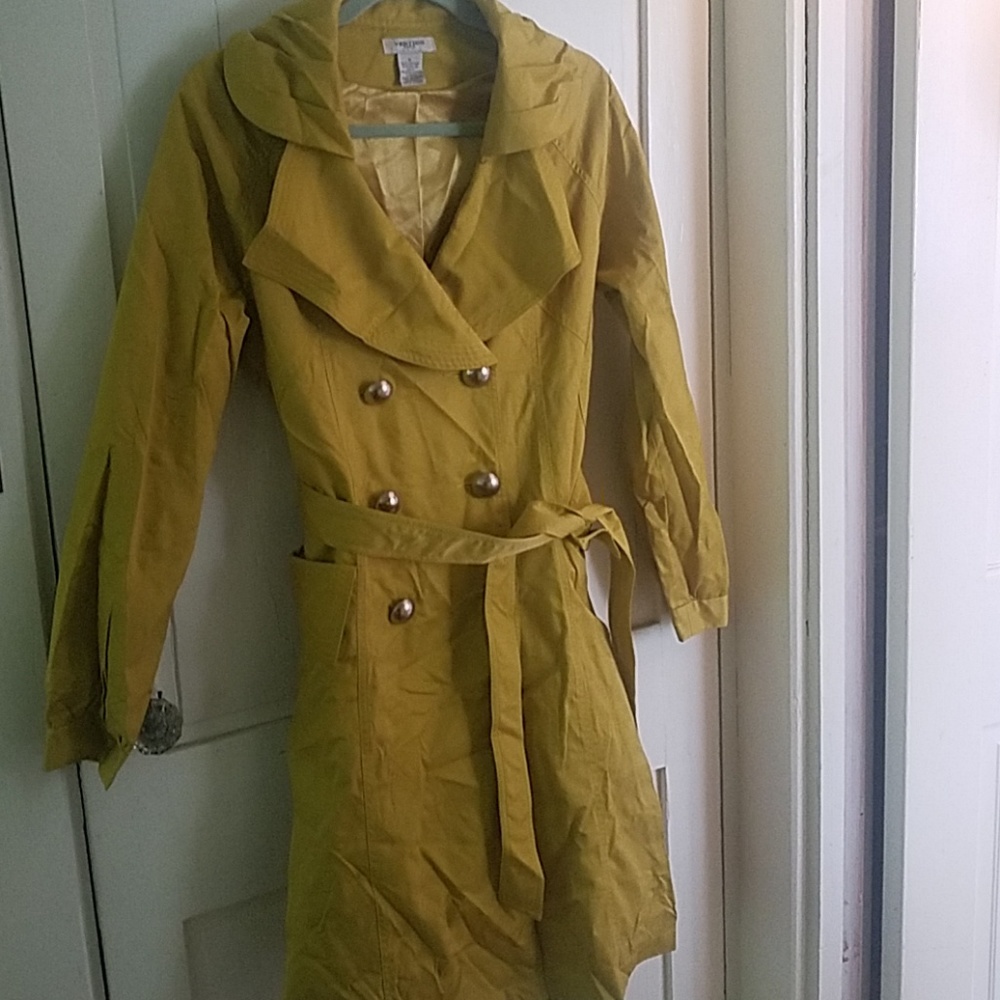 Woman's raincoat